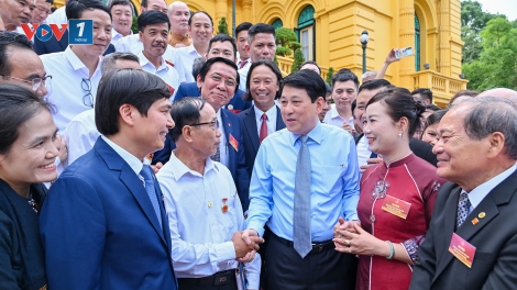 Chủ tịch nước Lương Cường gặp mặt các nghệ nhân làng nghề tiêu biểu toàn quốc