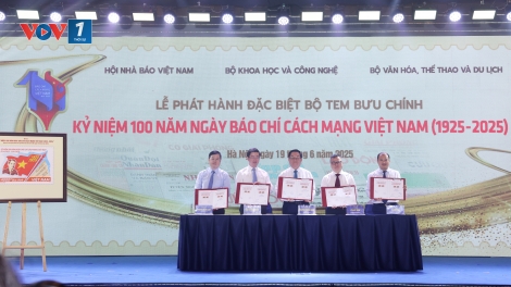 Phát hành đặc biệt bộ tem bưu chính “Kỷ niệm 100 năm Ngày Báo chí cách mạng Việt Nam”