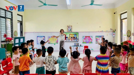 Bắc Giang phấn đấu có trên 80% xã đạt chuẩn tiêu chí về văn hóa (02/06/2025)