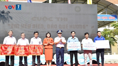 Vùng Cảnh sát biển 2 đồng hành với đồng bào dân tộc, tôn giáo tại Bình Định