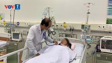 Nhiều trẻ em mắc sốt xuất huyết Dengue nặng, có trẻ mất máu ồ ạt