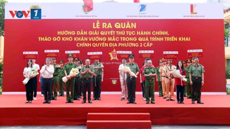 Hà Nội ra quân hướng dẫn giải quyết thủ tục hành chính triển khai chính quyền địa phương hai cấp