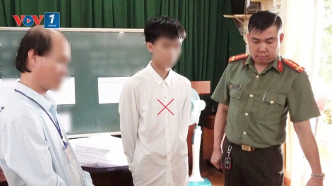 Công an Lâm Đồng khởi tố vụ thí sinh dùng camera truyền đề thi ra ngoài