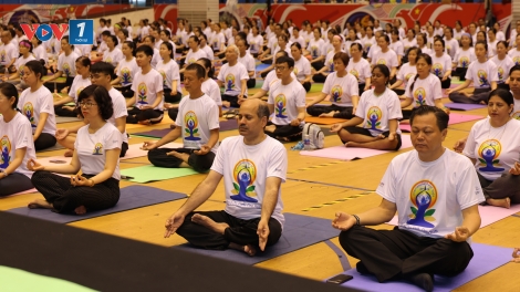 Sôi nổi Ngày Quốc tế Yoga 2025