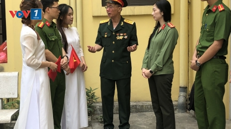 Vỡ òa niềm vui khi chưa nguôi những mất mát đau thương