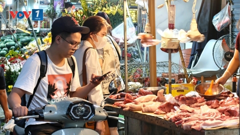 Người tiêu dùng: lo lắng sau dấu kiểm dịch, lợn bệnh vẫn ra thị trường