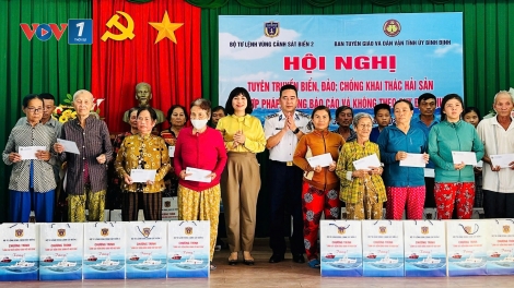 Vùng Cảnh sát biển 2 đồng hành với ngư dân xã đảo Nhơn Châu