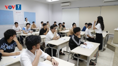 Sáng nay, hơn 1,1 triệu thí sinh bước vào kỳ thi tốt nghiệp THPT