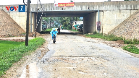 Bình Định yêu cầu khắc phục hư hỏng đường sá do thi công cao tốc Bắc - Nam