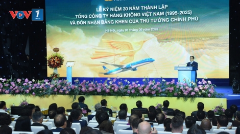 Thủ tướng: Vietnam Airlines phải bay cao, vươn xa