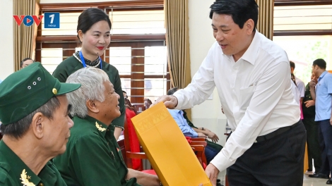 Chủ tịch nước Lương Cường thăm, tặng quà Trung tâm Điều dưỡng thương binh Duy Tiên