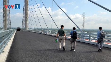 Cầu Rạch Miễu 2 "sẵn sàng" cho ngày khánh thành trước sự mong chờ của người dân ĐBSCL