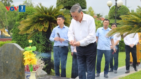 Tổng Bí thư Tô Lâm dâng hương tưởng niệm các Anh hùng, Liệt sĩ tại Điện Biên
