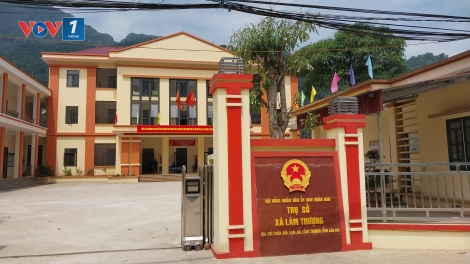 Lào Cai: Các xã mới tăng cường hướng dẫn người dân làm thủ tục hành chính