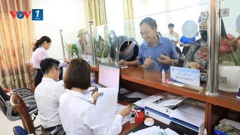Thời sự 21h30 25/7/2025: Tiếp tục bố trí đủ số lượng biên chế cấp xã đáp ứng yêu cầu nhiệm vụ