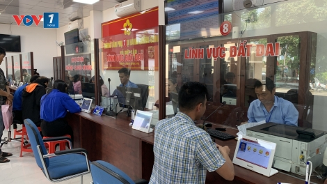 Lâm Đồng: Hàng loạt hồ sơ đất đai ách tắc vì thiếu con dấu sau sáp nhập