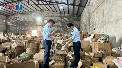 Lực lượng Quản lý thị trường tỉnh Quảng Ninh vừa phát hiện một kho hàng chứa hơn 47.000 sản phẩm vi