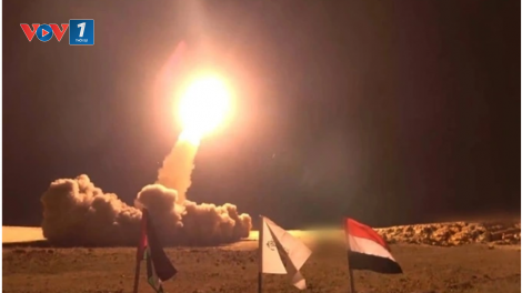 Houthi tiếp tục phóng tên lửa đạn đạo tấn công Israel
