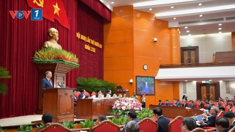 Thông cáo báo chí về ngày làm việc thứ nhất Hội nghị Trung ương 12 khoá XIII