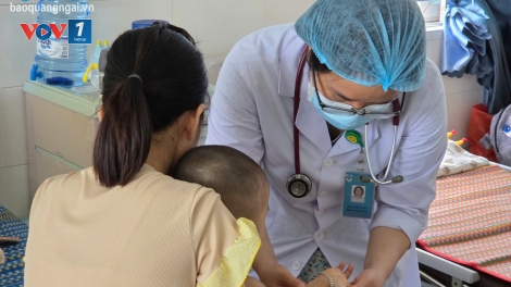 Nhiều ca bệnh tay chân miệng biến chứng nặng