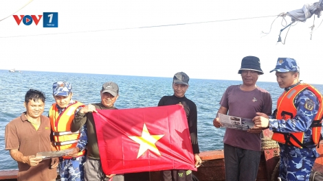 Vùng Cảnh sát biển 1 tăng cường tuyên truyền chống khai thác IUU trên vùng biển Hòn La
