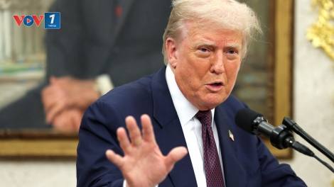 Tổng thống Trump tuyên bố sẽ áp thuế 100% với chip bán dẫn