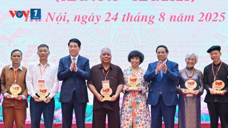 Chủ tịch nước Lương Cường dự Hội nghị gặp mặt đại biểu tiêu biểu đại diện các tầng lớp nhân dân