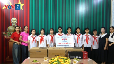 Đài Tiếng nói Việt Nam đồng hành cùng học sinh dân tộc vùng biên giới