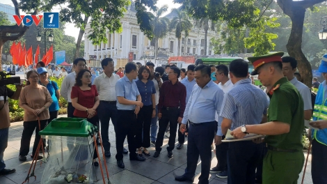 Hà Nội ra quân tổng vệ sinh môi trường trên toàn thành phố 