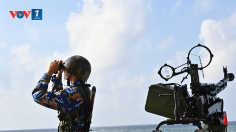 "Lá chắn thép" nơi đầu sóng Trường Sa, không để bị động bất ngờ từ hướng biển