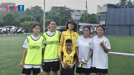 Các nữ cầu thủ Việt nam lần đầu tham dự giải Homeless World Cup 2025 tại Na Uy