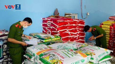 Cà Mau: Tạm giữ hàng chục tấn phân bón, hóa chất không giấy tờ