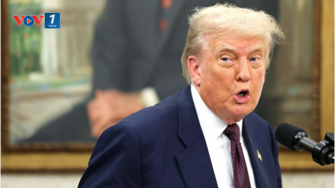 Ông Trump tuyên bố sẽ áp thuế 100% đối với chip và chất bán dẫn nhập khẩu vào Mỹ