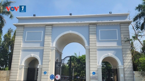 Đề xuất giải thể trường Quốc tế Mỹ
