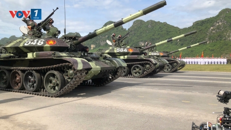 Tổng hợp luyện diễu binh, diễu hành lần thứ hai chuyên nghiệp hơn, hiện diện nhiều vũ khí, khí tài