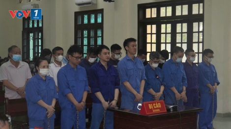 Xét xử 14 cựu cán bộ Hải quan Hải Phòng liên quan vụ buôn lậu