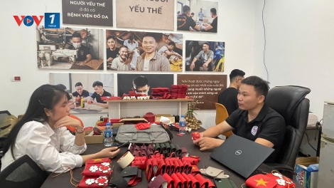 Nguyễn Văn Phúc & Hành trình của chàng CEO vượt khó  từ cậu bé đánh giày năm xưa