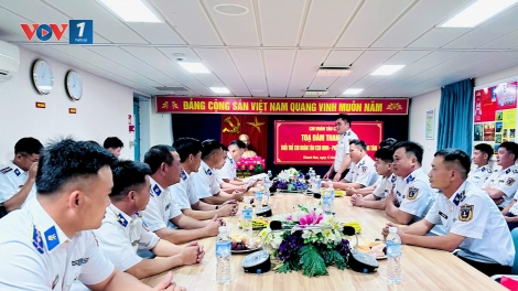 Tuổi trẻ Tàu CSB 8004: “Phất cao cờ hồng tháng Tám”, quyết tâm thực hiện tốt nhiệm vụ A80