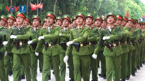 Công an Hà Nội hợp luyện chuẩn bị cho ngày hội Vì Thủ đô bình yên
