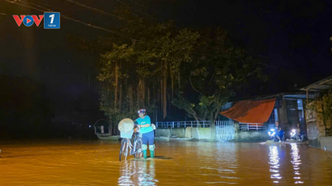 Thời sự 6h 27/8/2025: Hàng trăm người dân Xuân Mai- Hà Nội chạy lũ, đắp đê trong đêm
