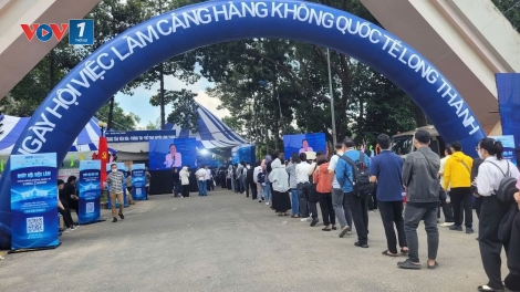 Ngày hội việc làm sân bay Long Thành thu hút gần 10.000 ứng viên tham dự