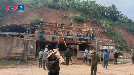    Nhiều bản ở Sơn La vẫn còn cô lập, công tác ứng cứu được triển khai khẩn trương