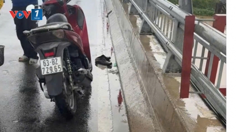 Đồng Tháp:  Chủ sà lan kịp thời cứu người nhảy cầu Ngũ Hiệp