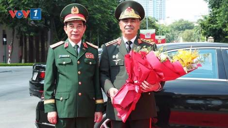 Đại tướng Phan Văn Giang hội đàm với Bộ trưởng Bộ Quốc phòng Azerbaijan