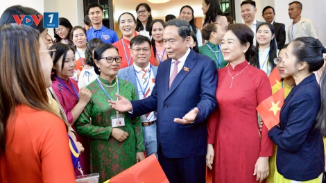 Chủ tịch Quốc hội Trần Thanh Mẫn thăm Đại sứ quán và cộng đồng người Việt Nam tại Maylaisia