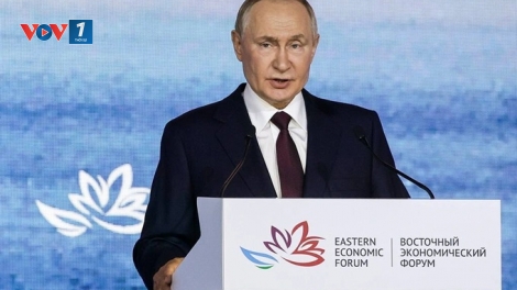 Tổng thống Nga Putin phát biểu tại phiên toàn thể Diễn đàn Kinh tế Phương Đông 2025