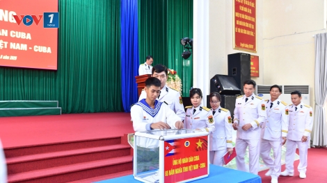 Vùng 2 Hải quân chung tay vì nhân dân Cuba