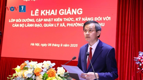 Khai giảng lớp Bồi dưỡng cập nhật kiến thức, kỹ năng đối với cán bộ lãnh đạo, quản lý xã, phường