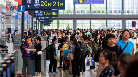 2,36 tỷ lượt người sẽ di chuyển trong kỳ nghỉ Quốc khánh và Trung thu ở Trung Quốc