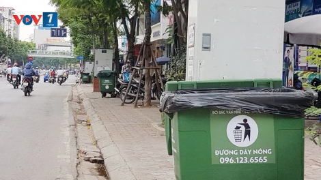 Đổ rác đúng giờ, đừng đi trước kẻng